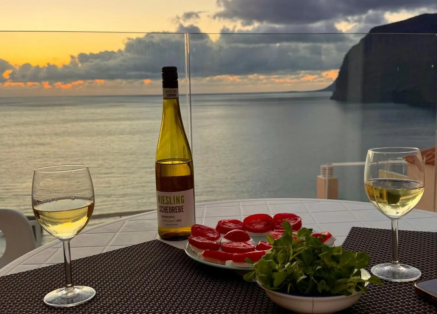 Oceanfront Apartment In Los Gigantes, Buenavista Park Santiago del Teide