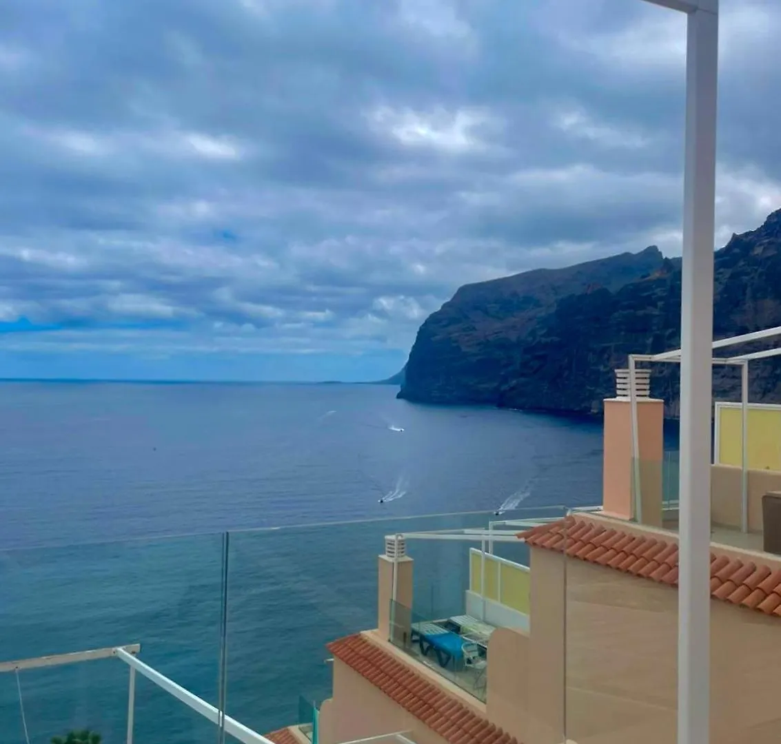 Oceanfront Apartment In Los Gigantes, Buenavista Park Santiago del Teide