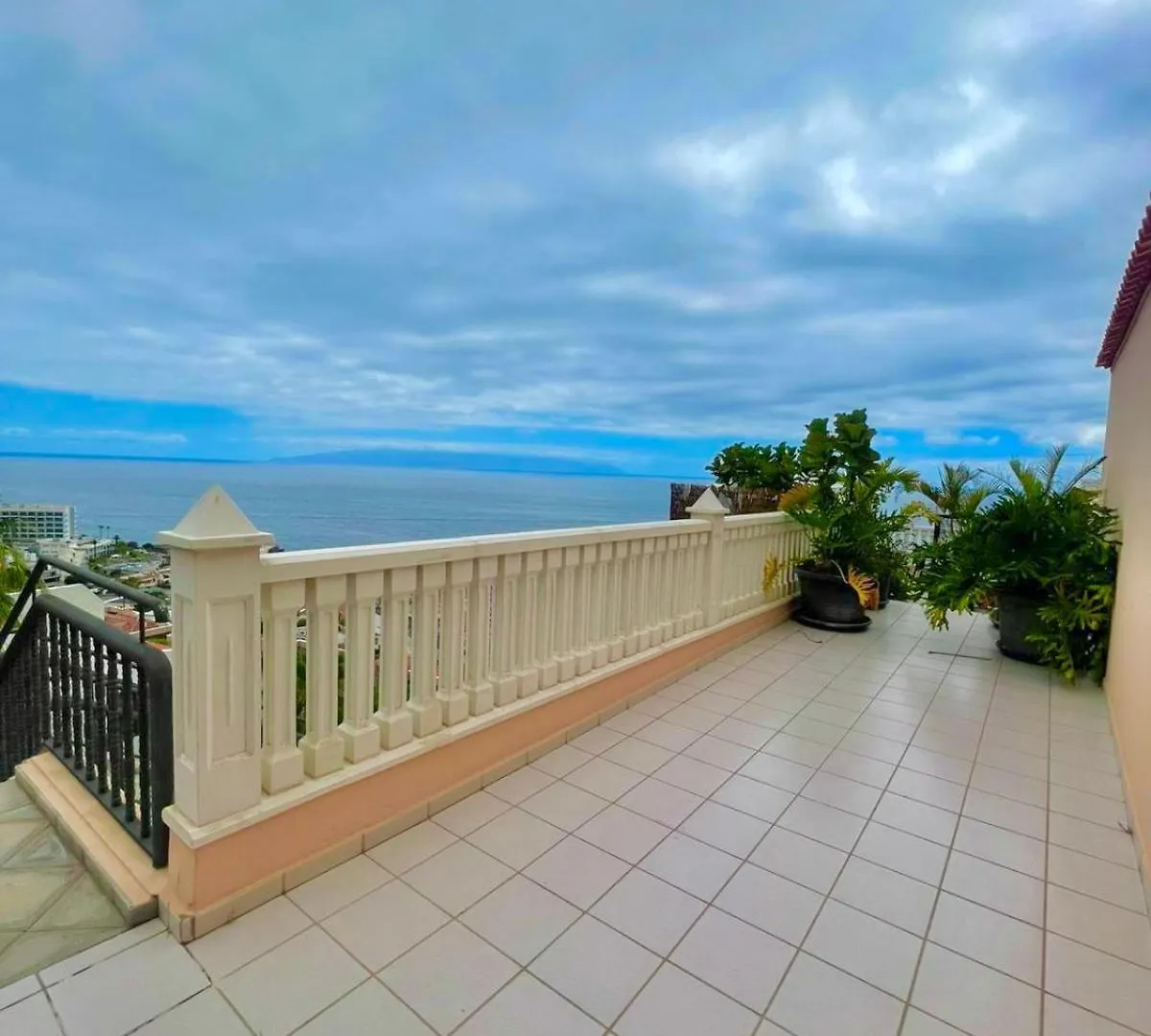Oceanfront Apartment In Los Gigantes, Buenavista Park Santiago del Teide