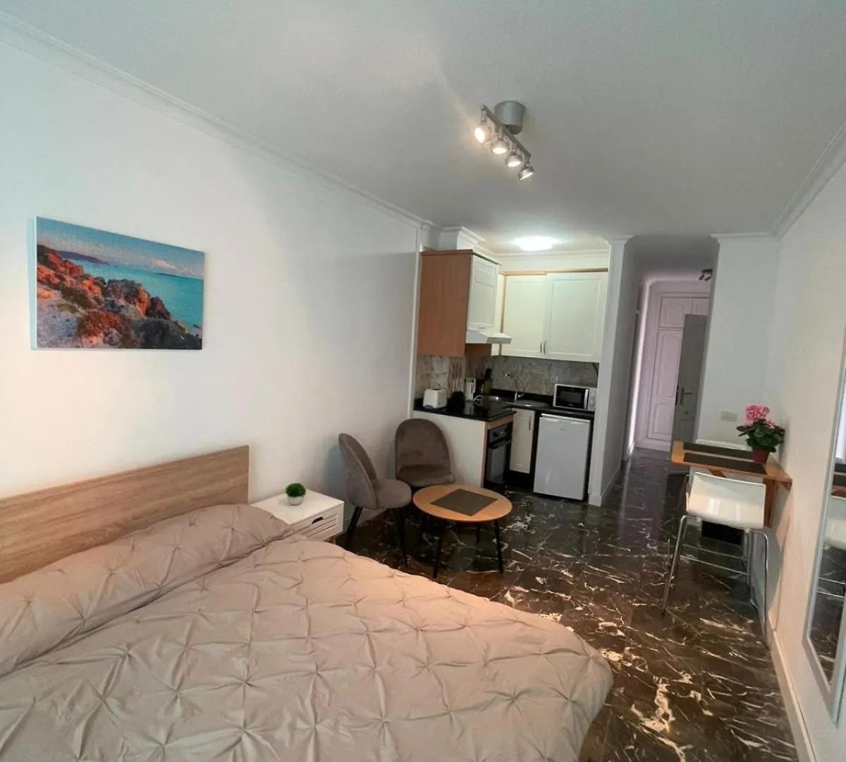 Oceanfront Apartment In Los Gigantes, Buenavista Park Santiago del Teide